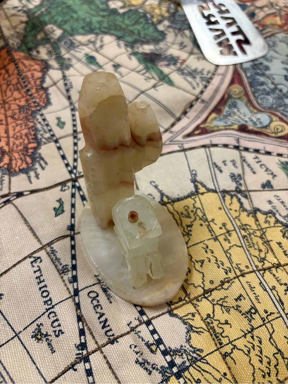 Hand Carved Onyx Elephant Figurine Set - Cream and Brown